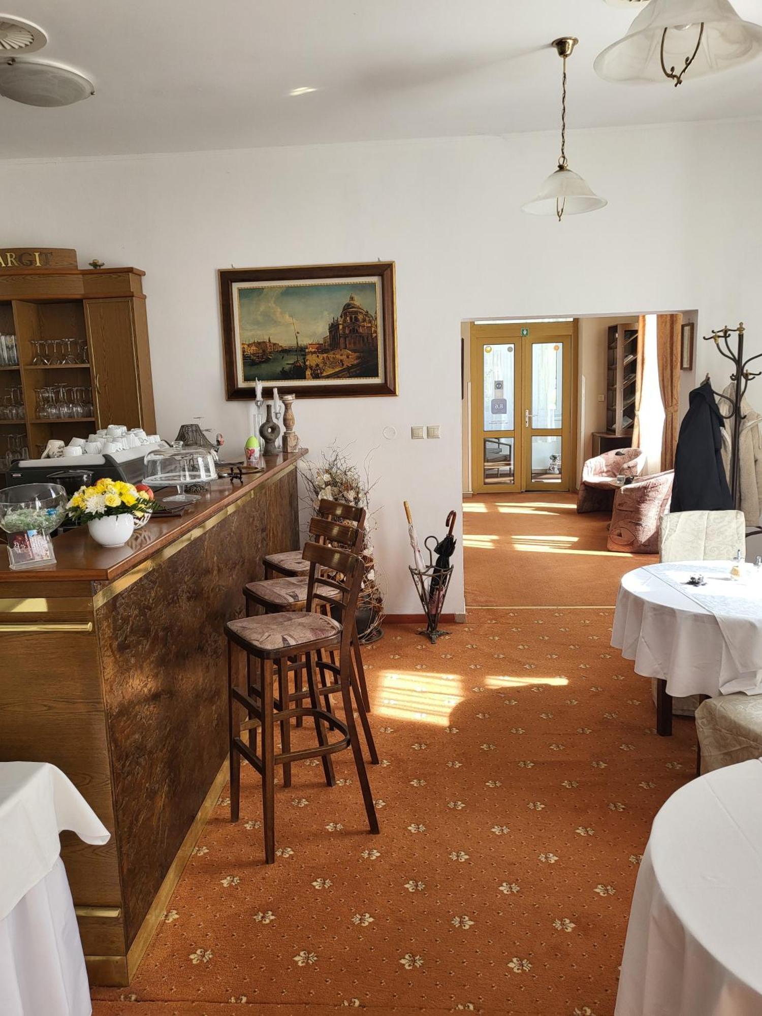 Hotel Margit Trenčianske Teplice Dış mekan fotoğraf