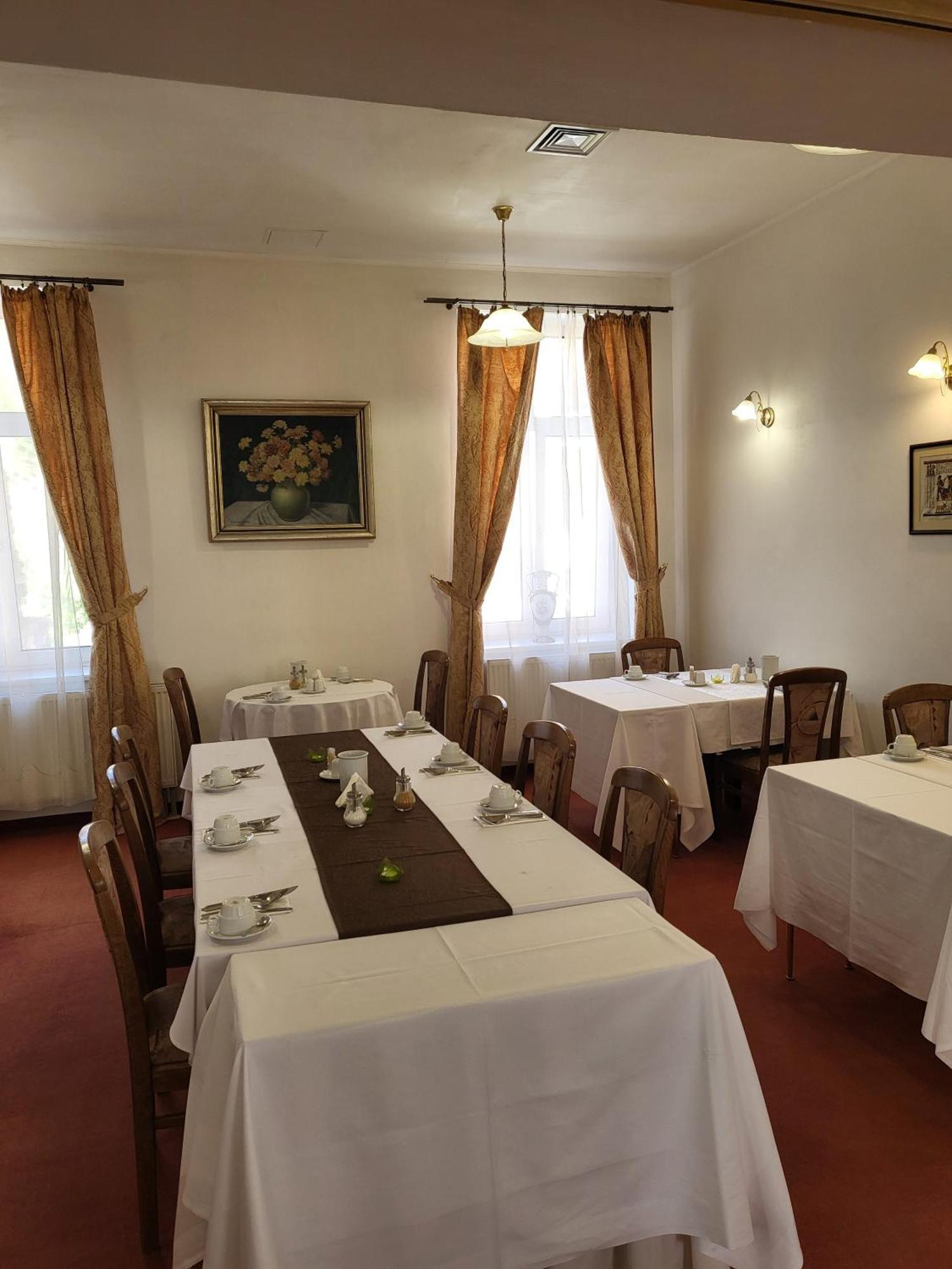 Hotel Margit Trenčianske Teplice Dış mekan fotoğraf