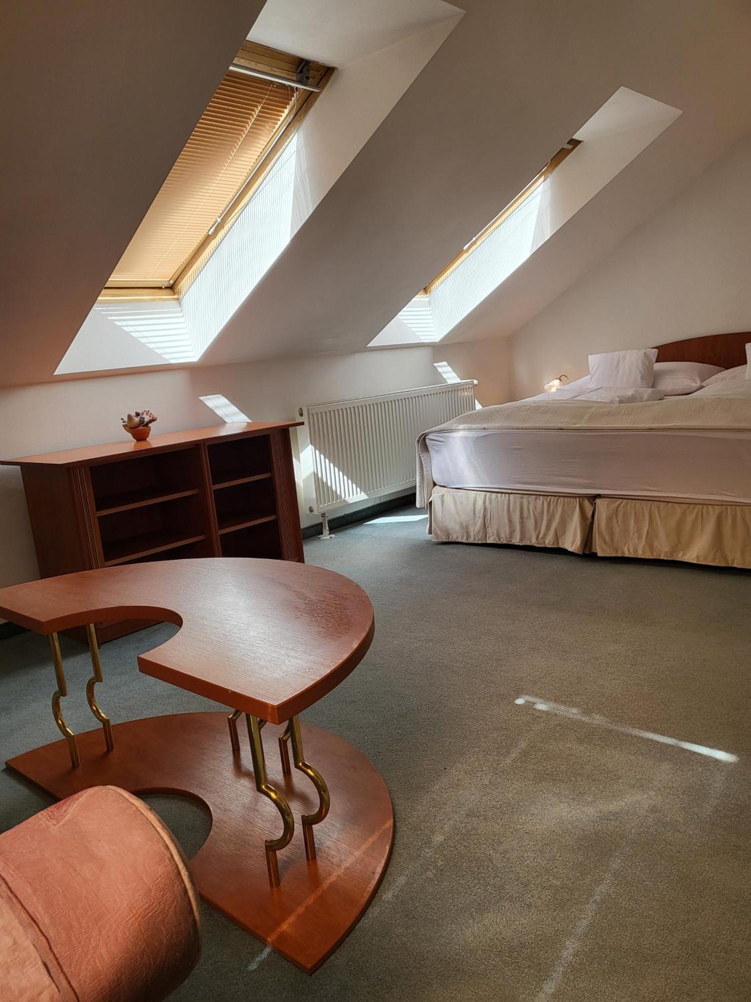Hotel Margit Trenčianske Teplice Dış mekan fotoğraf